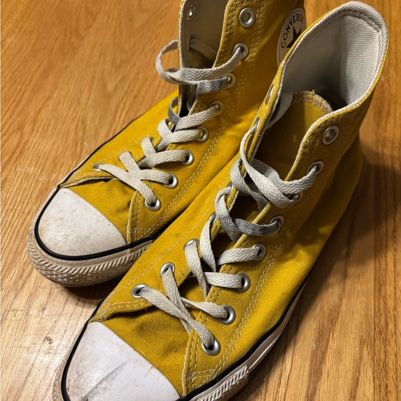 Men’s Converse Chuck Taylor High Tops size 9 - Picture 5 of 5